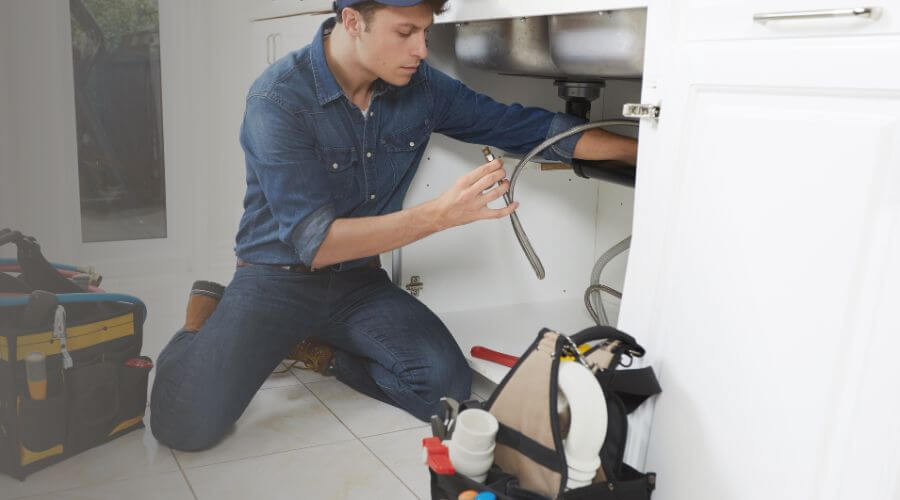 Expert burst pipe repair services in Livingston, TX